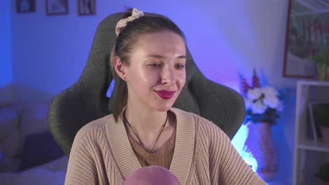 Snapshot of filipinaadams chatting on 12.12.24 cap and Lana online show from 12.12.24