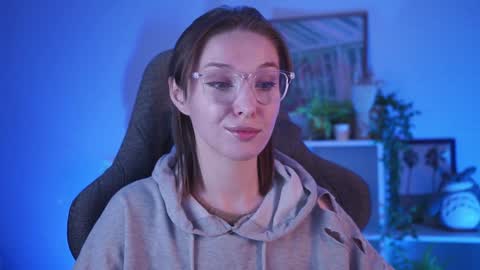 Snapshot of filipinaadams chatting on 01.11.25 cap and Lana online show from 01.11.25