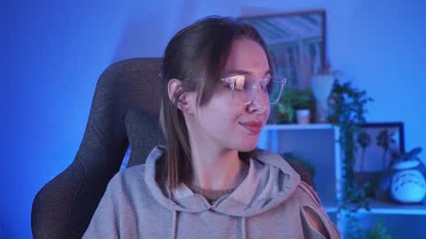 Snapshot of filipinaadams chatting on 01.11.25 cap and Lana online show from 01.11.25