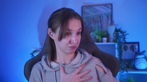 Snapshot of filipinaadams chatting on 01.11.25 cap and Lana online show from 01.11.25