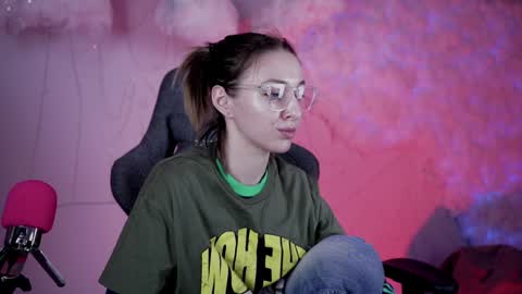 Snapshot of filipinaadams chatting on 01.15.25 cap and Lana online show from 01.15.25