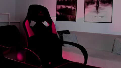 Snapshot of filipinaadams chatting on 01.30.25 cap and Lana online show from 01.30.25