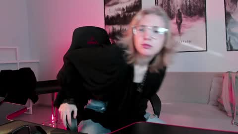 Snapshot of filipinaadams chatting on 02.07.25 cap and Lana online show from 02.07.25