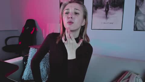 Snapshot of filipinaadams chatting on 02.13.25 cap and Lana online show from 02.13.25