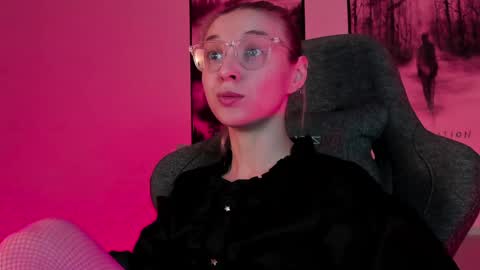 Snapshot of filipinaadams chatting on 03.07.25 cap and Lana online show from 03.07.25