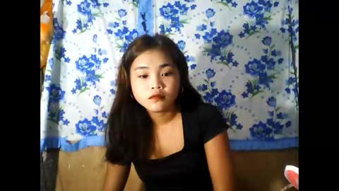 Snapshot of filipinagirl_18 chatting on 04.06.26 filipinagirl_18 online show from 04.06.26