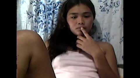Snapshot of filipinagirl_18 chatting on 04.14.26 filipinagirl_18 online show from 04.14.26