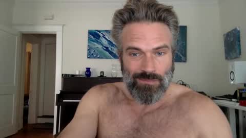 Snapshot of fillmychamber chatting on 10.07.25 fillmychamber online show from 10.07.25