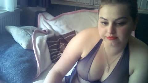 Jane and Findo online show from 01.14.25