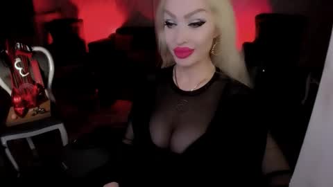 AlfaFemale online show from 11.26.25