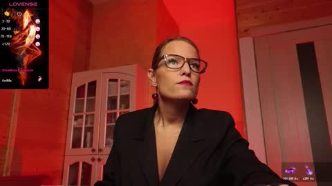 Lady online show from 12.05.25