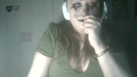 Snapshot of findommefoxi chatting on 01.18.26 findommefoxi online show from 01.18.26