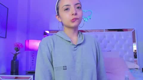 finnky1 online show from 02.11.25