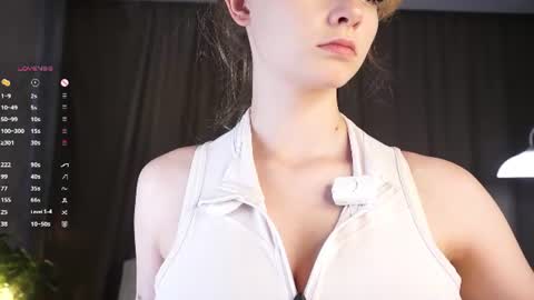 Snapshot of fionawhynot chatting on 07.19.26 Emily online show from 07.19.26