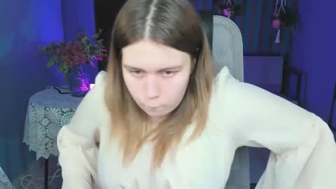 Snapshot of fioramarmoris chatting on 02.11.25 fiora online show from 02.11.25