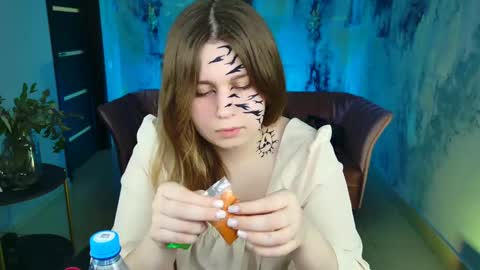 Snapshot of fioramarmoris chatting on 02.27.25 fiora online show from 02.27.25