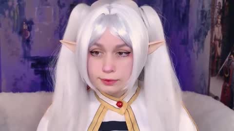 Snapshot of fioramarmoris chatting on 11.29.25 fiora online show from 11.29.25