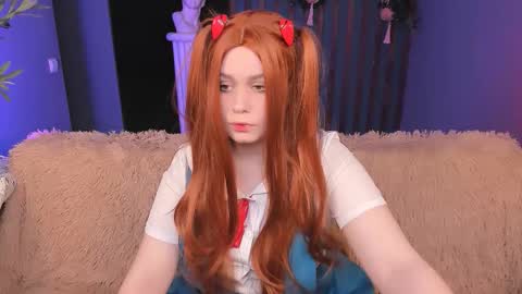 Snapshot of fioramarmoris chatting on 11.30.25 fiora online show from 11.30.25