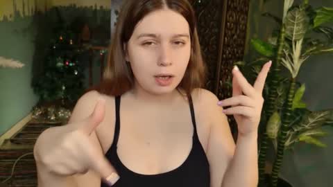 Snapshot of fioramarmoris chatting on 01.06.26 fiora online show from 01.06.26