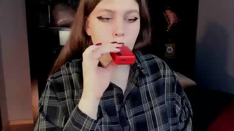 Snapshot of fioramarmoris chatting on 02.15.26 fiora online show from 02.15.26