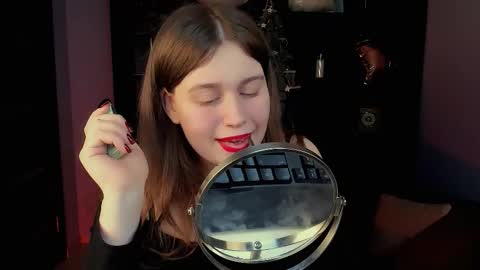 Snapshot of fioramarmoris chatting on 02.26.26 fiora online show from 02.26.26