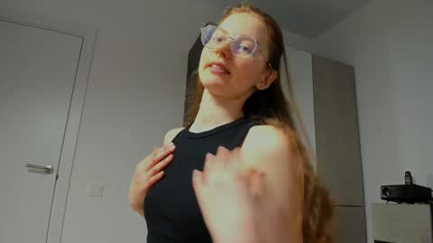 Snapshot of fire_luna chatting on 02.10.25 fire_luna online show from 02.10.25