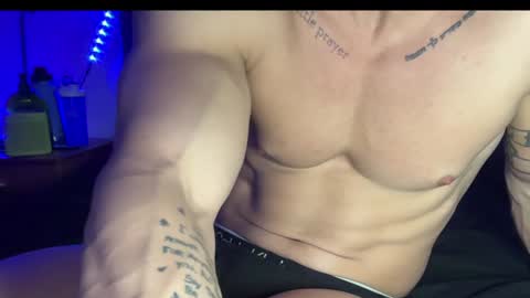 Snapshot of fireanddesire27 chatting on 01.10.25 FireAndDesire27 online show from 01.10.25