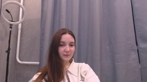 Snapshot of fireflies_fly_ chatting on 01.22.25 fireflies_fly_ online show from 01.22.25