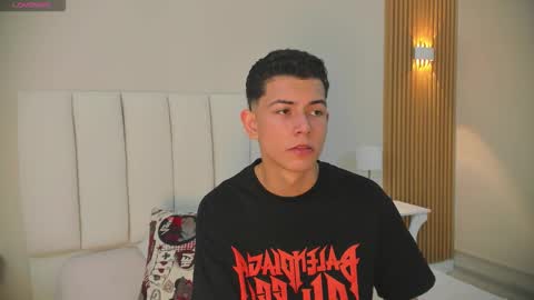 Nicolas online show from 10.18.25