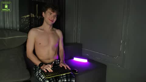 Sexy Tony online show from 10.11.25