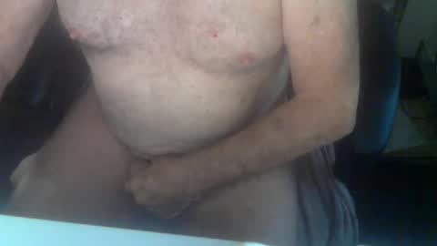 Snapshot of fithairymature chatting on 02.08.25 fithairymature online show from 02.08.25