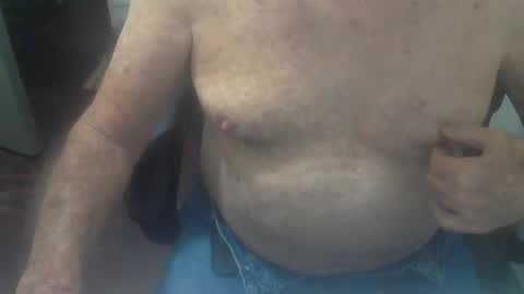 Snapshot of fithairymature chatting on 04.25.26 fithairymature online show from 04.25.26