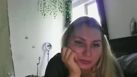 Snapshot of fitkatycom chatting on 01.02.25 fitkatycom online show from 01.02.25