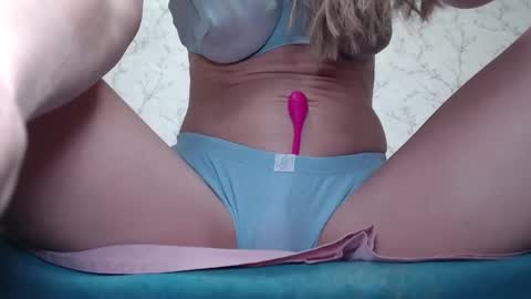 xFitnessGirl online show from 09.09.25