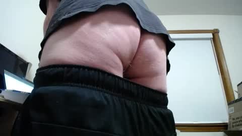 Snapshot of fitshow75 chatting on 01.19.26 Links in Bio below online show from 01.19.26