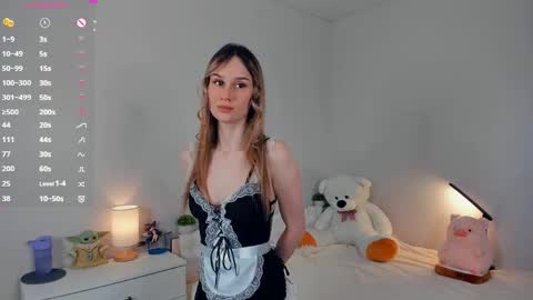 Snapshot of fizana chatting on 04.21.26 Kira online show from 04.21.26