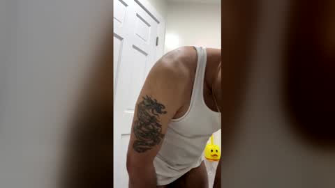 Snapshot of flaco5214 chatting on 04.15.26 flaco5214 online show from 04.15.26