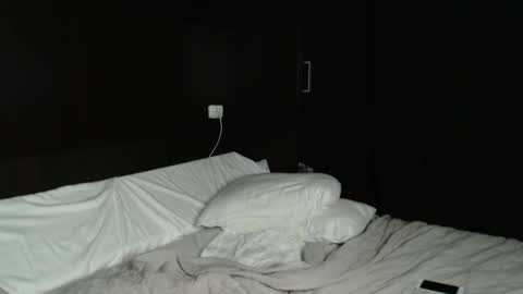 Snapshot of flammmm chatting on 02.14.25 Robin online show from 02.14.25