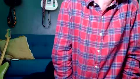 Flannel Dong online show from 12.04.25