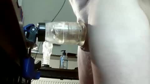 Snapshot of fleshlight4246 chatting on 12.09.24 UK Fleshlight Fucker online show from 12.09.24