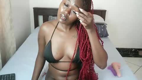 Snapshot of flexiblerocky chatting on 11.18.25 flexiblerocky online show from 11.18.25