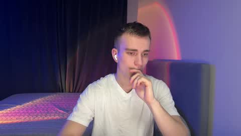 Snapshot of flikyy chatting on 12.21.25 flikyy online show from 12.21.25