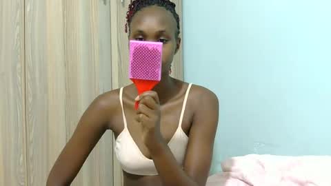 Snapshot of flirty_paw chatting on 06.24.26 Parineetii online show from 06.24.26