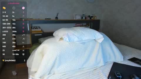 Snapshot of flirtykitty_ chatting on 02.21.26 Emely online show from 02.21.26