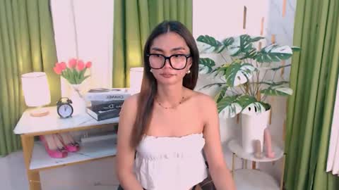 Snapshot of flirtymarga chatting on 05.06.26 Marga online show from 05.06.26