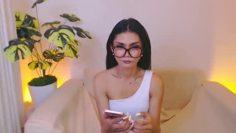 Snapshot of flirtymarga chatting on 05.23.26 Marga online show from 05.23.26
