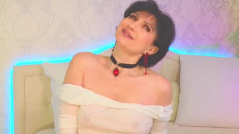 Victoria create your account through my link  online show from 12.07.24