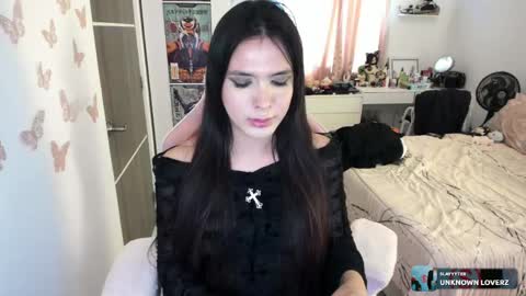 Snapshot of flora_angelical chatting on 04.12.26 Angel online show from 04.12.26