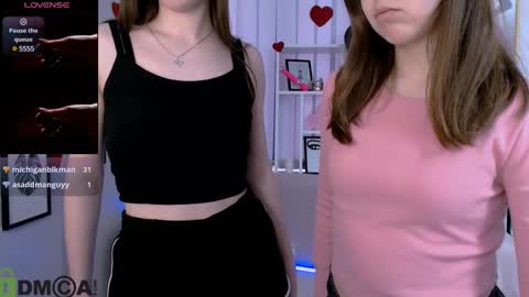 Snapshot of flora_ri chatting on 02.26.25 just ask me online show from 02.26.25