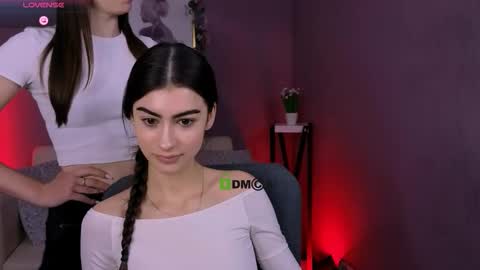 Snapshot of flora_ri chatting on 01.09.26 just ask me online show from 01.09.26